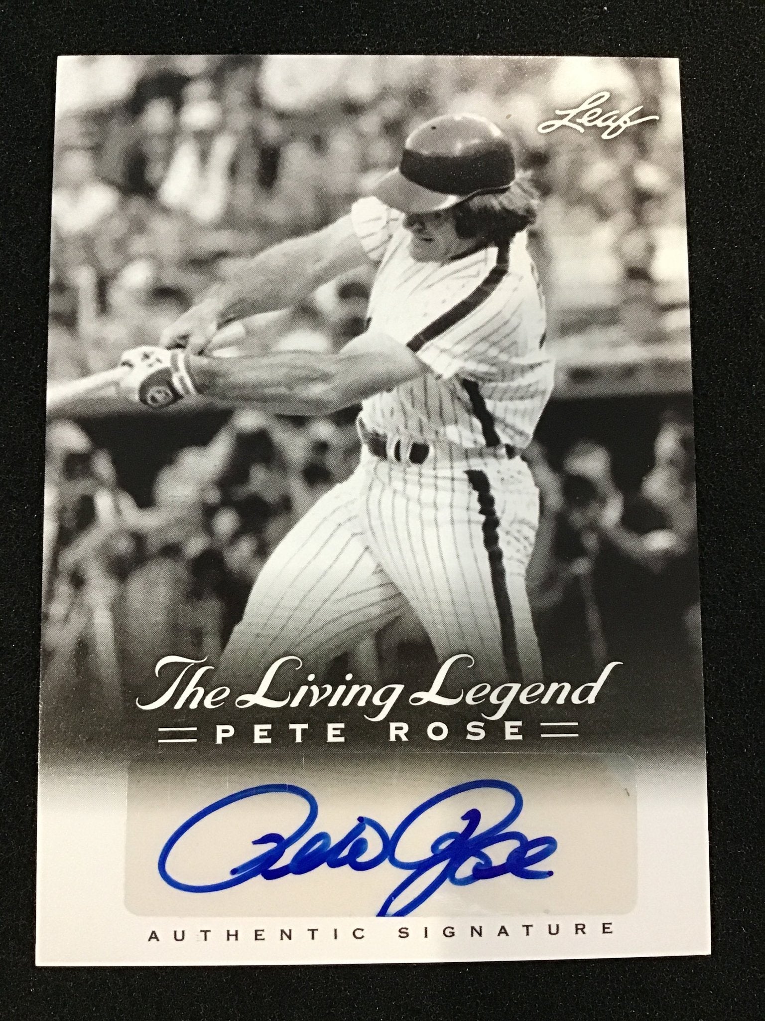 Pete Rose 2012 Leaf The Living Legend Auto AU - 36 Philadelphia Phillies - Columbia Hobby - Sports Card Boxes - Toploaders - Card Savers